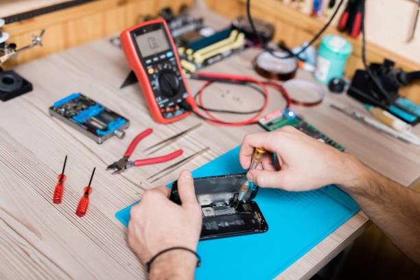 repair smartphones