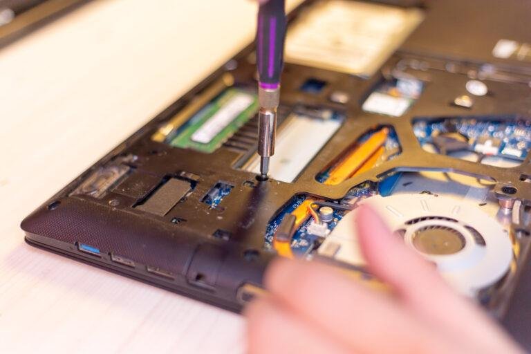 Repair laptop